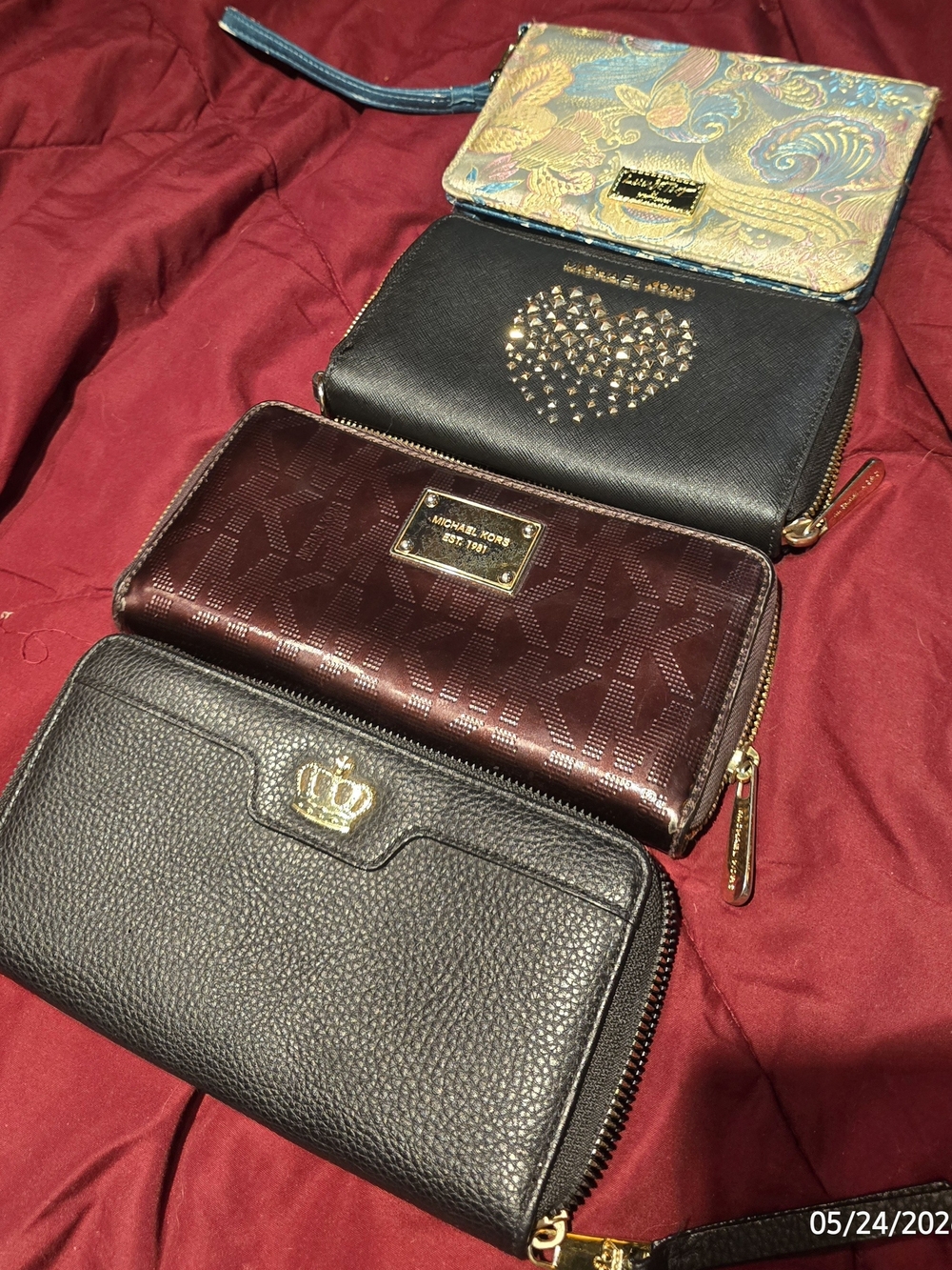 Wallets - Picture 2 of 6